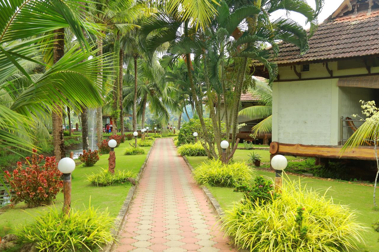 Kalathil Lake Resort Vaikom Exterior photo