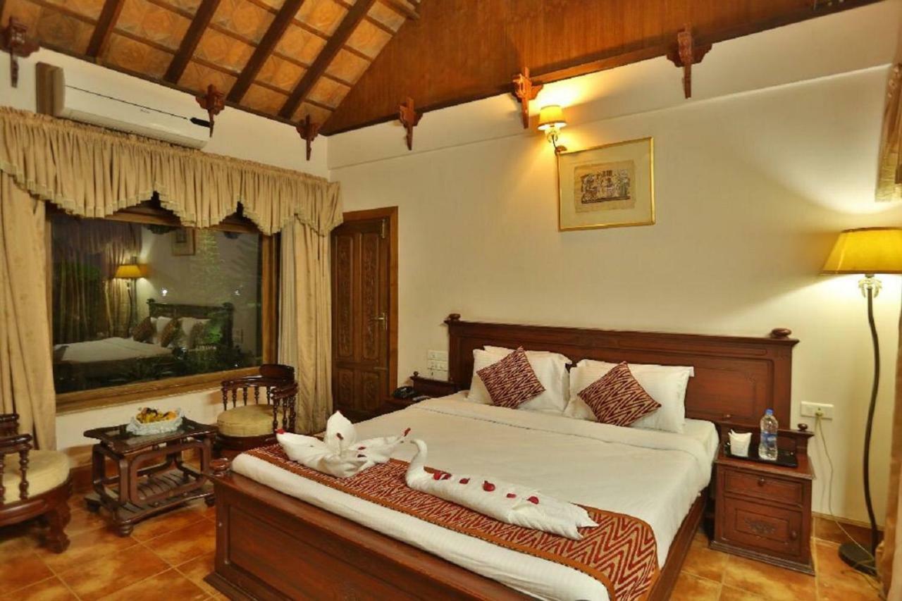 Kalathil Lake Resort Vaikom Exterior photo