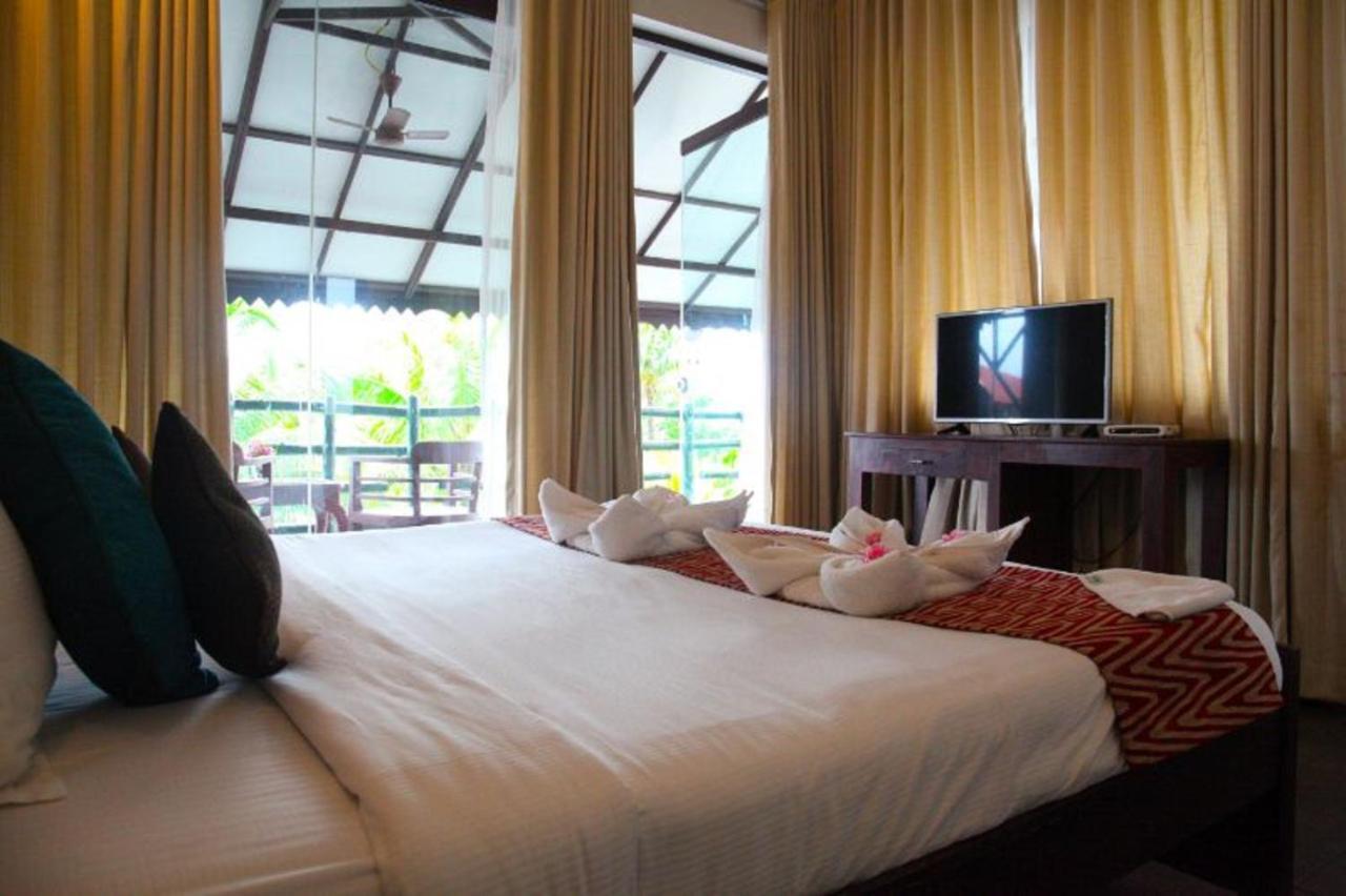 Kalathil Lake Resort Vaikom Exterior photo